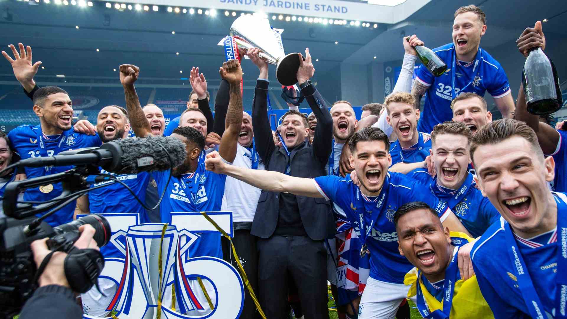 Rangers the latest, but which previous teams have won league unbeaten?