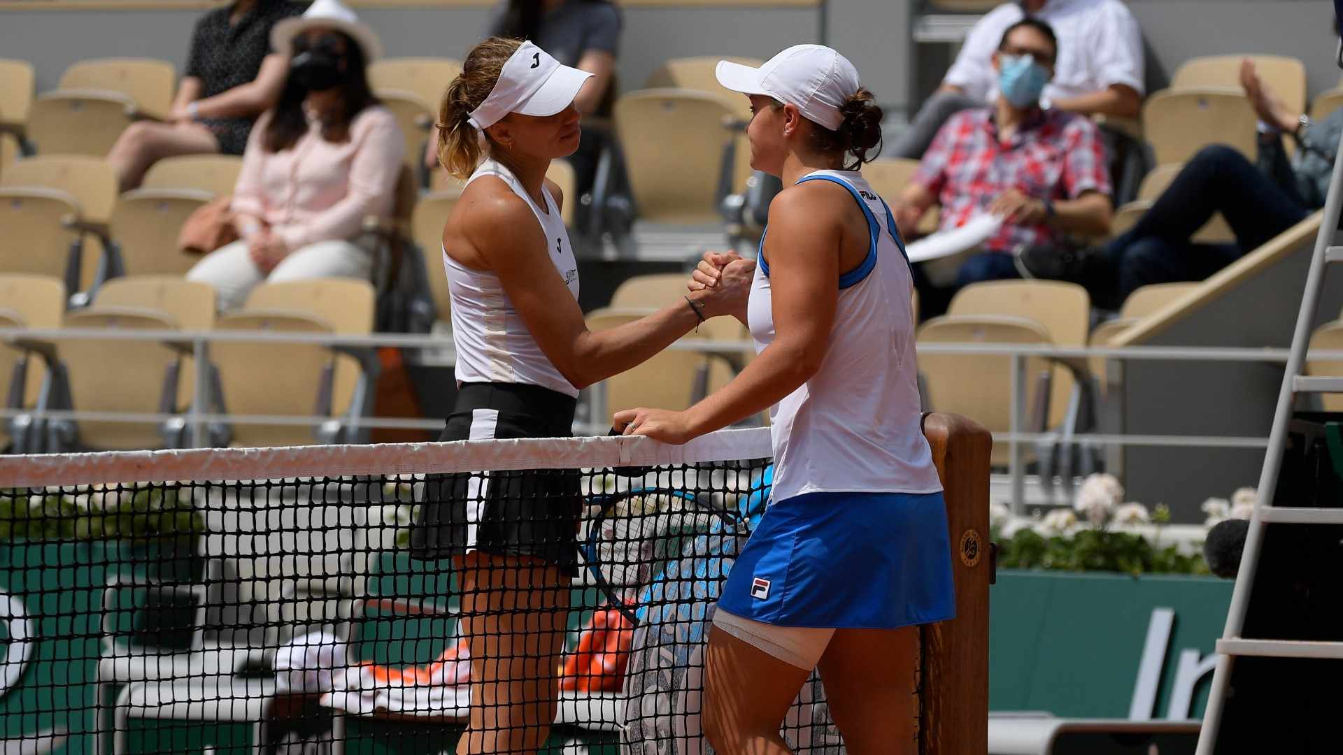 World No 1 Ashleigh Barty Retires From Roland Garros With Injury