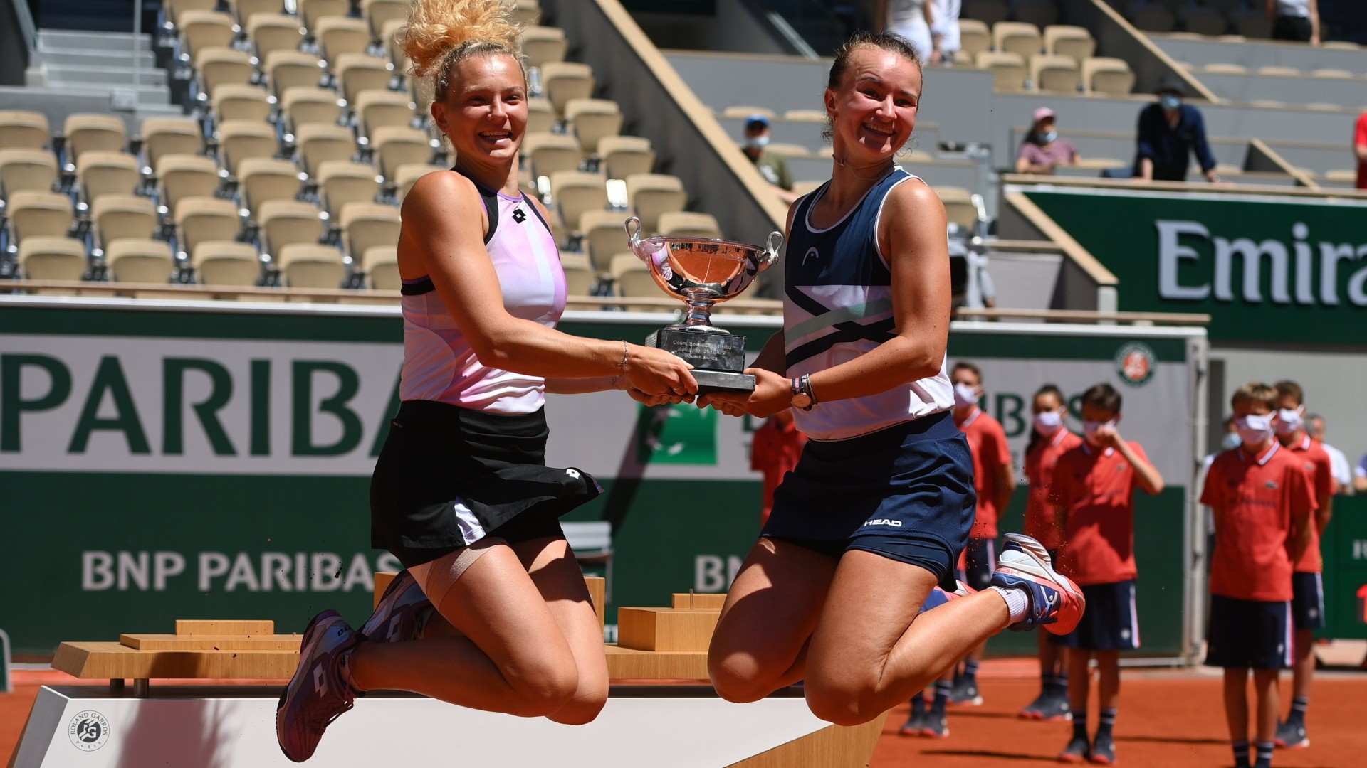 Barbora Krejcikova and Katerina Siniakova with their trophy (Image credit: Twitter@rolandgarros)