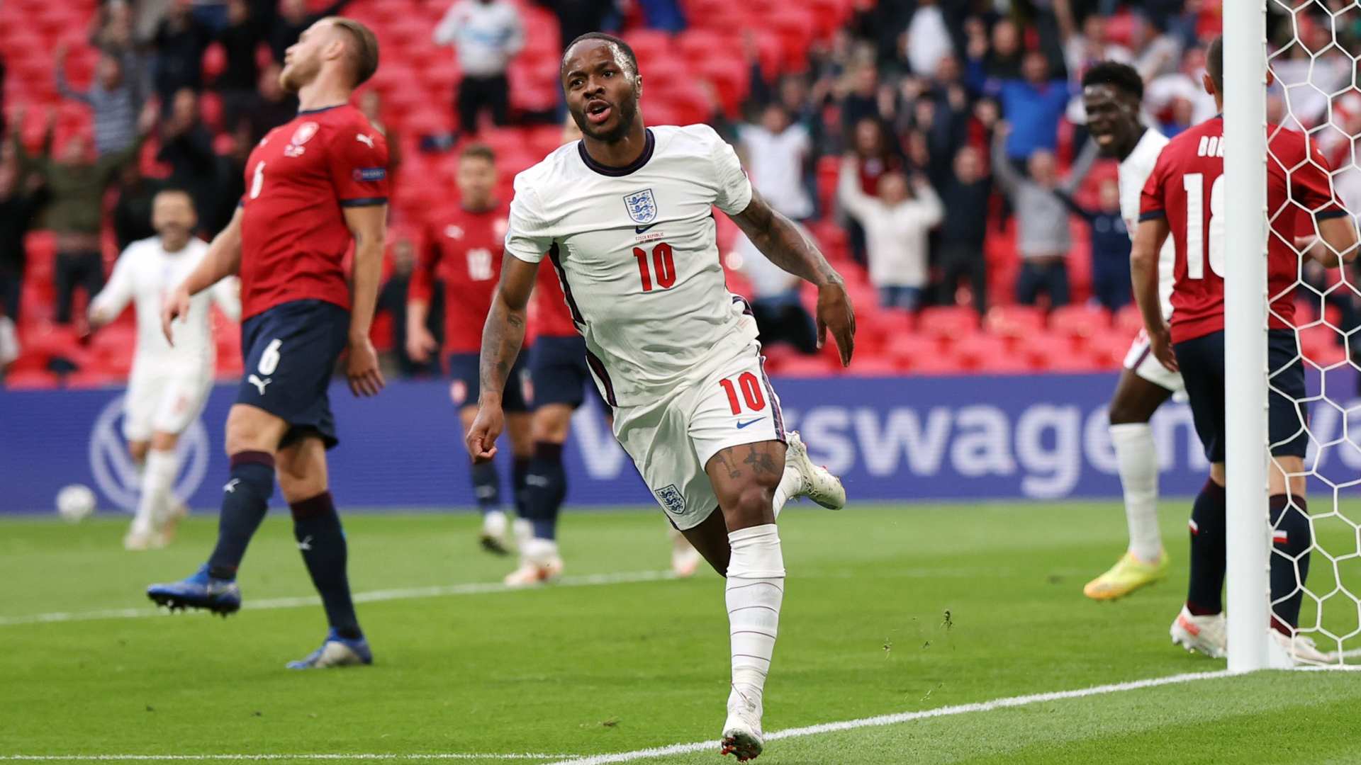 Euro 2020 England go through to last 16 as group winners