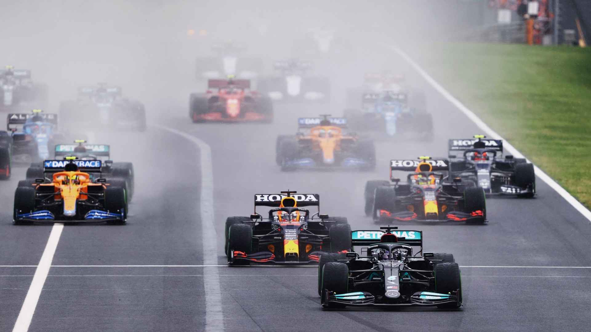 Hungarian Gp Chaotic Race Leaves F1 Title Battle Evenly Poised