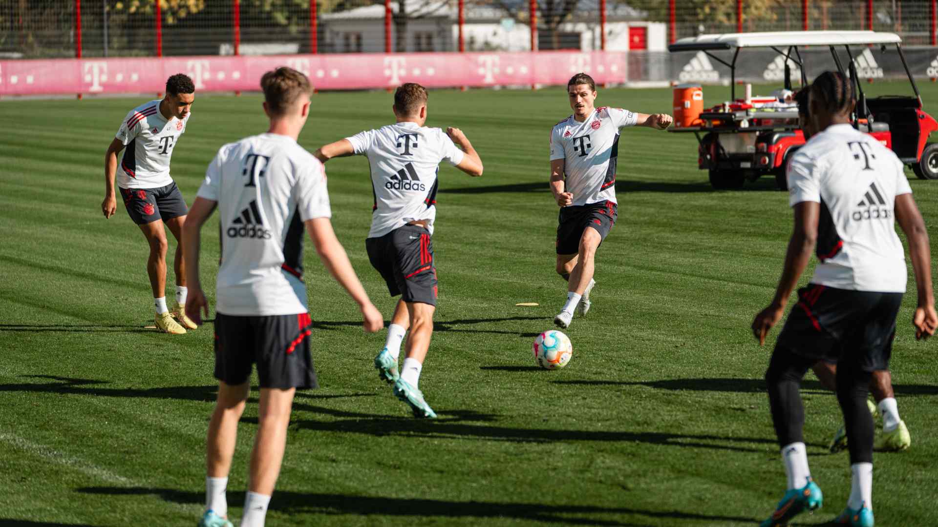 Augsburg Vs Bayern Munich: DFB Pokal Live Stream, Form Guide, Head To ...