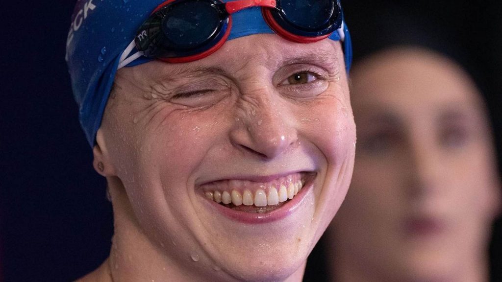 Watch Swimmer Katie Ledecky Breaks World Record In 800m 1500m Freestyle Short Course