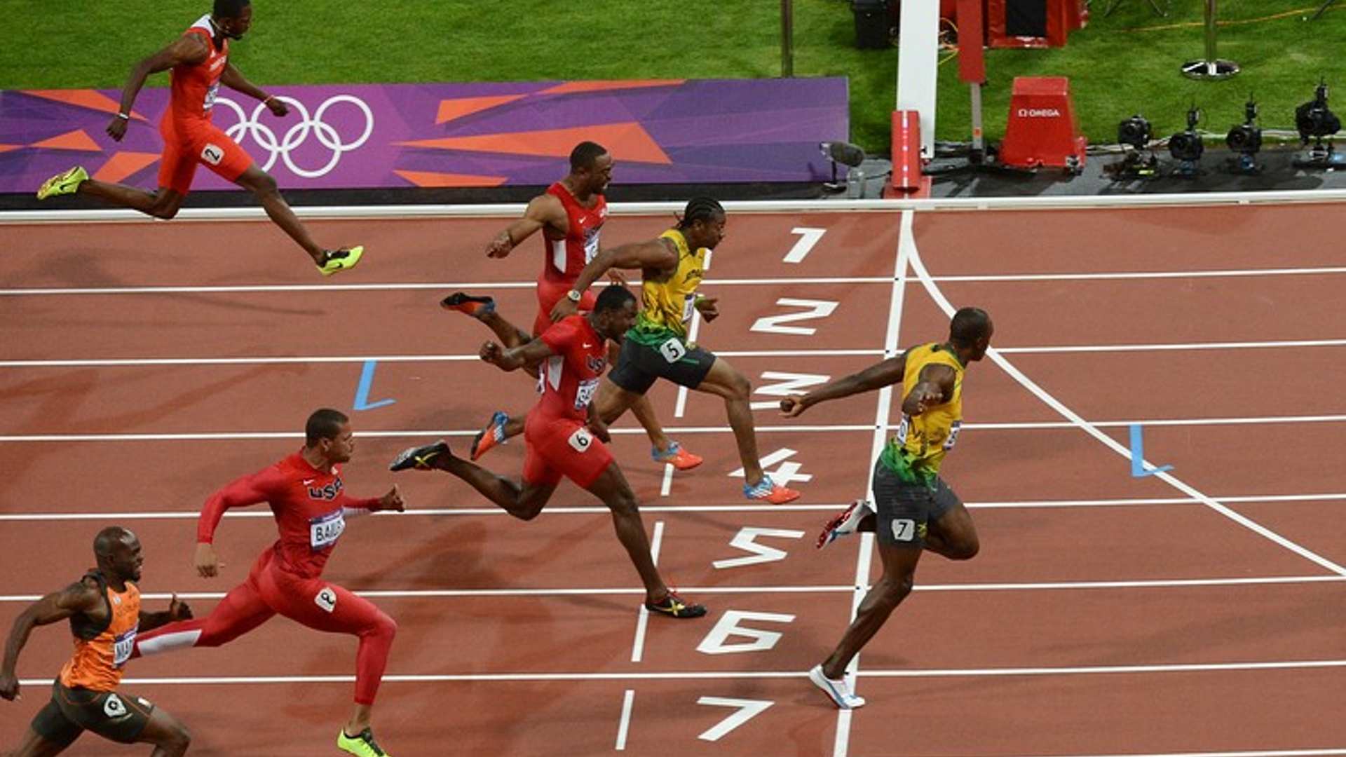 Usain Bolt wins the 100m race in the London Olympics