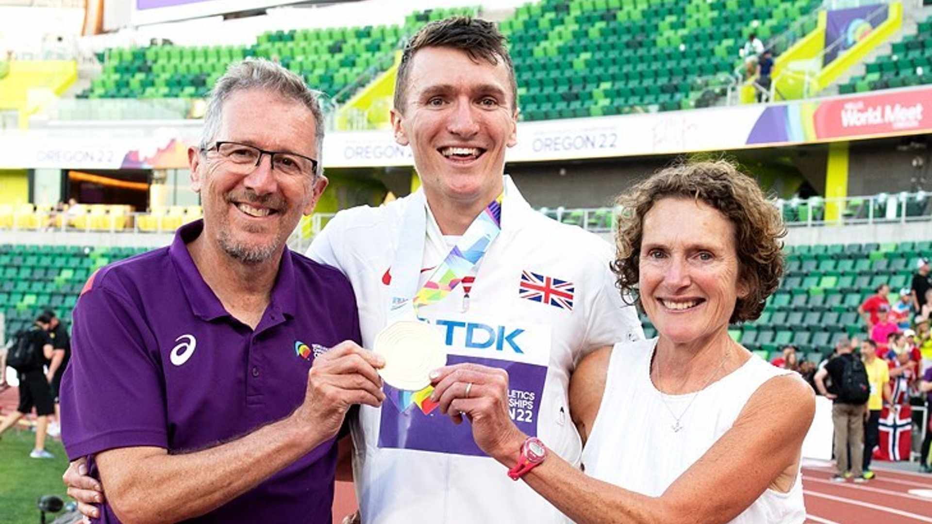 Jake Wightman with his father and coach Geoff Wightman and mother Susan Tooby after winning the World Championships 2022 (Image Credits - Instagram/ @jakeswightman)