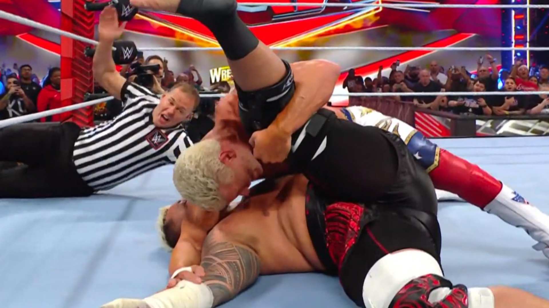 WWE RAW Cody Rhodes breaks Solo Sikoa's undefeated streak