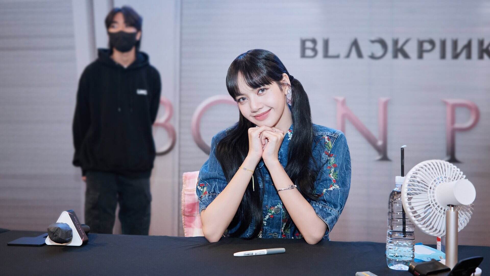 Is BLACKPINK Lisa dating this man!? Sportslumo