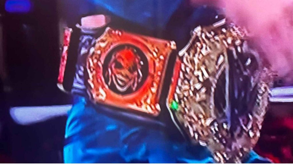 Seth Rollins honors Bray Wyatt with Fiend mask sideplate on his WWE title