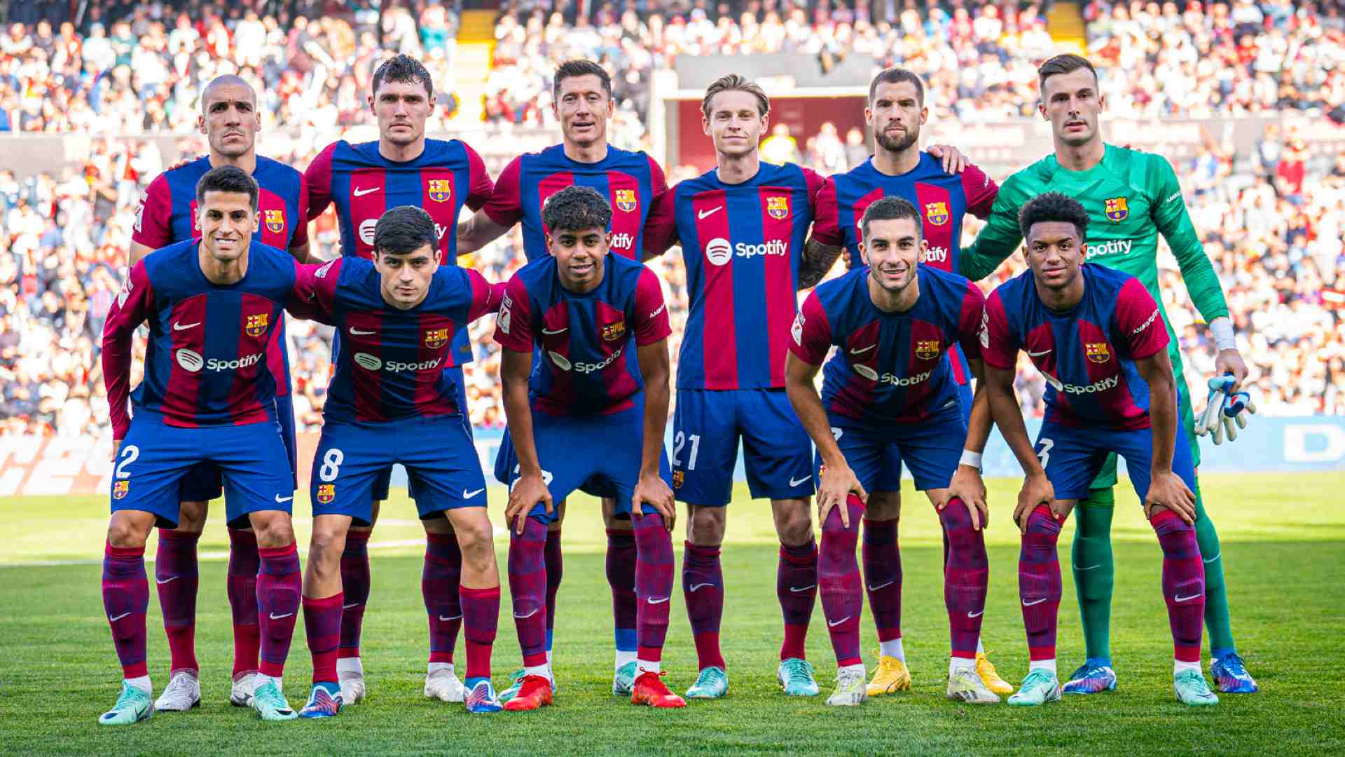 Champions League 2023/24 Live Stream, Form Guide, Head to Head